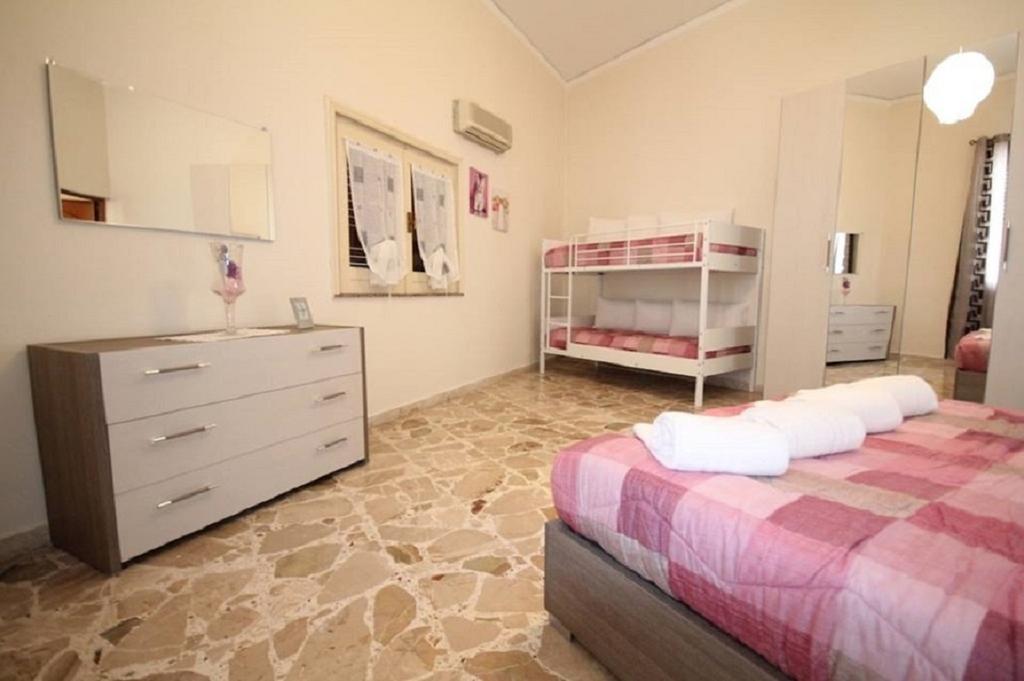 Appartement Le Tre Rose Di Mary à Avola Chambre photo