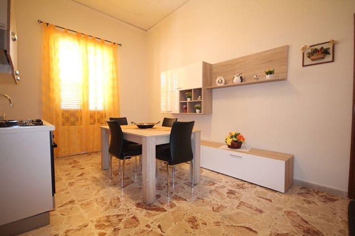 Appartement Le Tre Rose Di Mary à Avola Extérieur photo