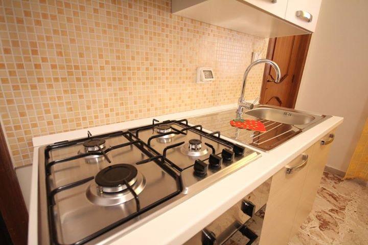 Appartement Le Tre Rose Di Mary à Avola Extérieur photo